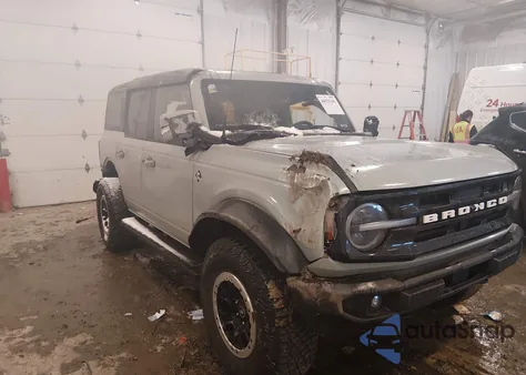2023 Ford Bronco Outer Banks z USA, uszkodzony, nr VIN 1FMEE5DP6PLB53224